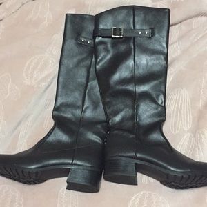 Size 7 Rampage boots worn once.